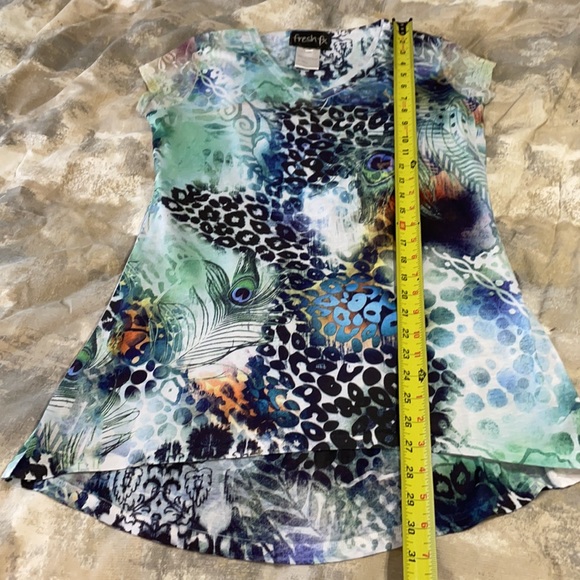 Fresh FX Women’s SZ S Short SleeveV-Neck Peacock Feather Print T-Shirt - Picture 10 of 13